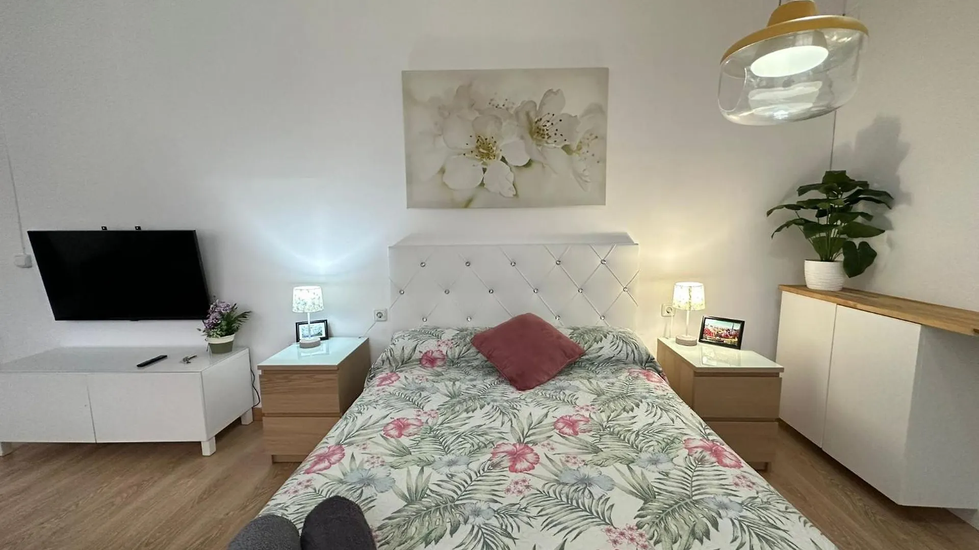 Bed & Breakfast Alojamiento Parrales Barcelona Spain